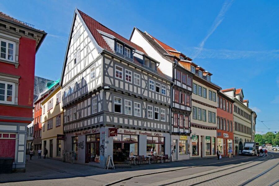 Erfurt: Schnitzeljagd, selbstgeführte Highlights-Tour - Kaufmannskirche and the Krämerbrücke area, learning while you walk