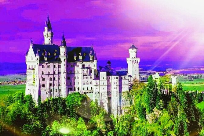 EXCLUSiVE SKIP-THE-CROWDS Neuschwanstein and Linderhof Castle Tour from Munich INCL. TICKETS - Neuschwanstein inside: the guided portion and the room-by-room walk