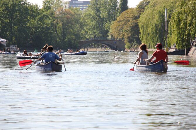 Explore Berlin by canoe - Gear, Clothing, and What Makes First-Timers Comfortable