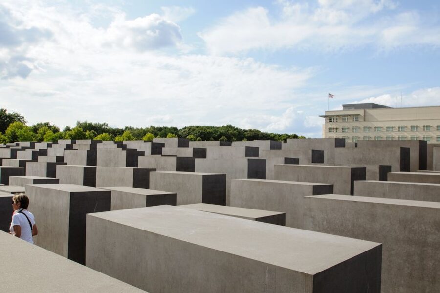 Explore Berlin: Walking Tour of All The Iconic Sites - Reichstag and Brandenburg Gate: Symbols, Now With Real Context