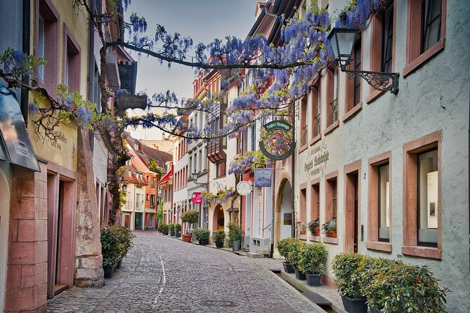Explore Freiburg in 60 minutes with a Local - Starting at Neues Rathaus: The Smart Place to Begin