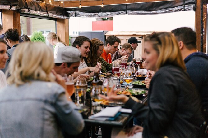 Food tasting tour in Berlin of HIDDEN GEMS (Small Groups) - Stop 2 at ALIBABA BISTRO: Berlin’s Döner Kebab Moment