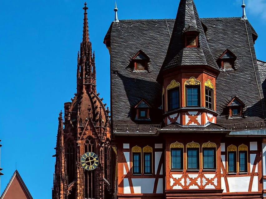 Frankfurt: Discover the heart of Frankfurt - a city tour in German - Haus Wertheym, courtyard mood, and the value of small pauses