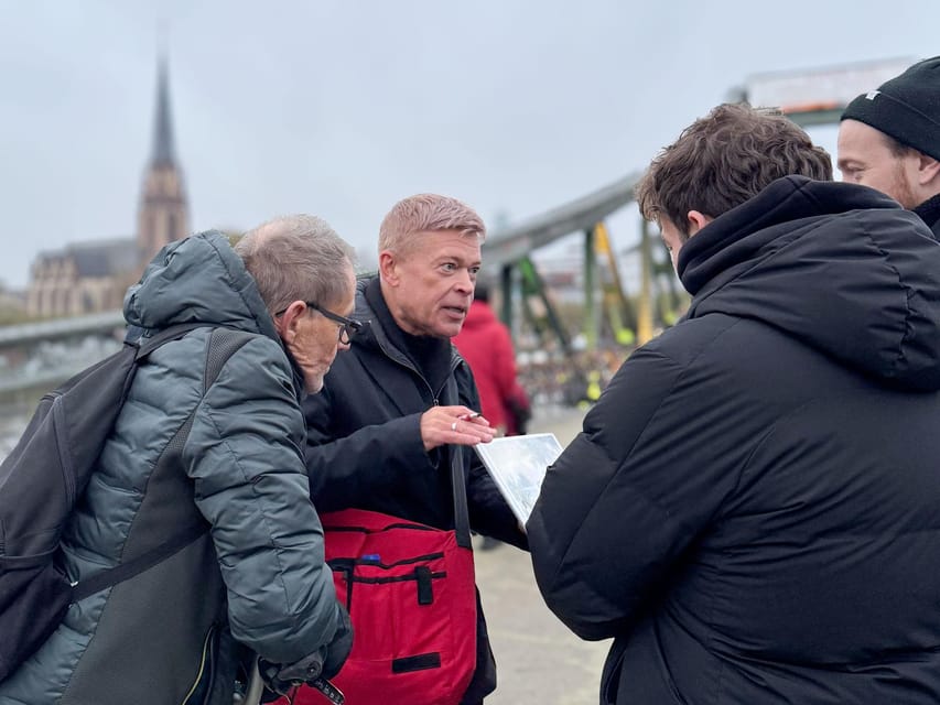 Frankfurt: Discover the heart of Frankfurt - a city tour in German - Starting at St. Paul’s Church, and getting your bearings fast