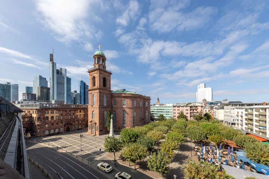 Frankfurt: Highlights and New Old Town English-Language Tour - The Römer and Römerberg: Frankfurt’s medieval city hall moment