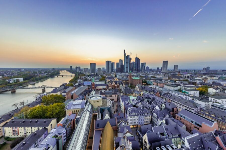 Frankfurt: Highlights and New Old Town English-Language Tour - Frankfurt Cathedral and St. Paul’s Church, where civic life gets personal
