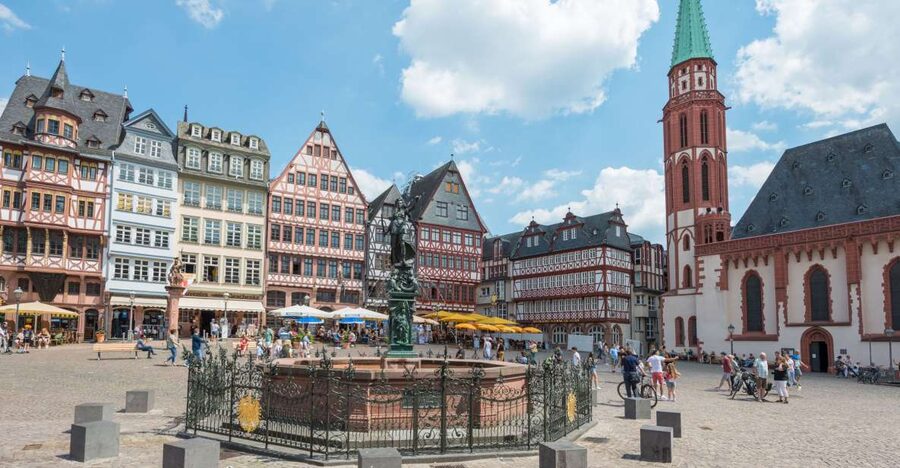 Frankfurt: Highlights and New Old Town English-Language Tour - New Old Town reconstruction: what you’re actually seeing