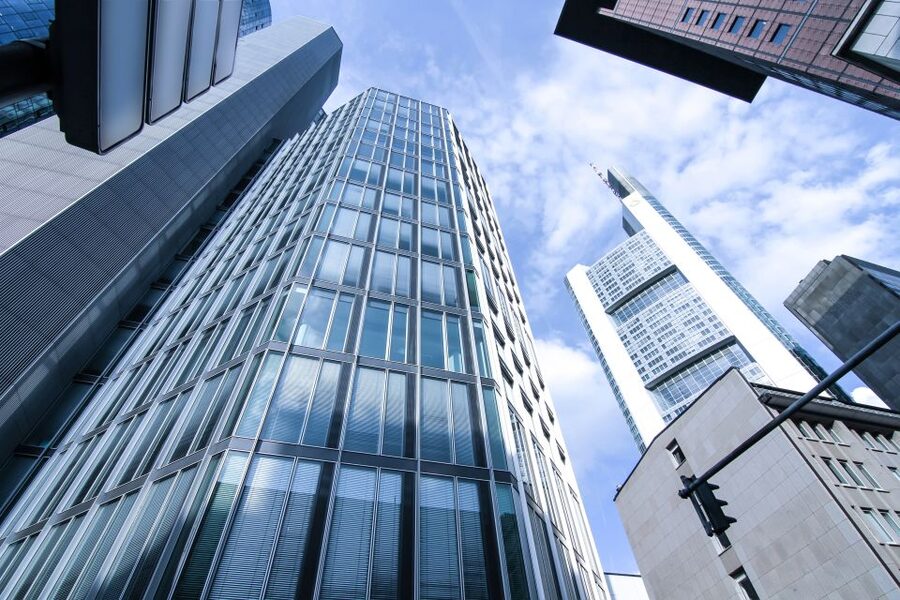 Frankfurt: Main Tower with Tickets and Guided Old Town Tour - Timing, Meeting Point, and What to Expect Day-of