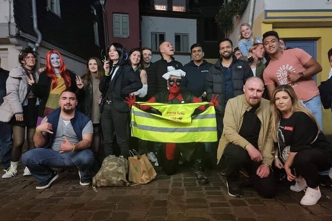 Frankfurt Night PubCrawl: 4 Venues, Welcome Shots + Club Entry - Night Walk Energy: Illuminated Sights and Frankfurt’s Party Streets
