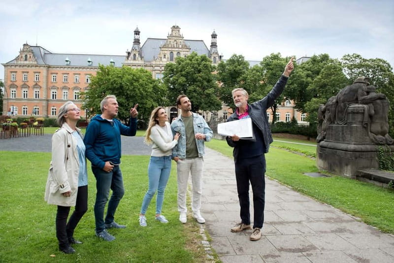 Frankfurt: Old Town Historical Walking Tour in German - Key things to know before you go