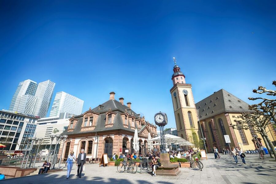 Frankfurt: Old Town Historical Walking Tour in German - Middle-Class Power, Politics, and the Road to German Democracy