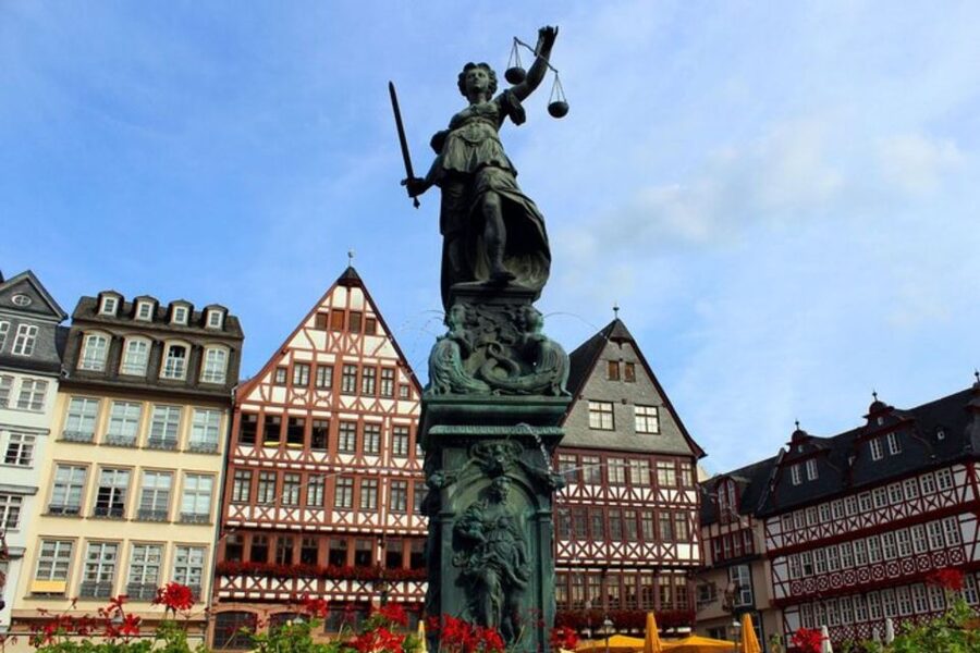 Frankfurt: Private custom tour with a local guide - Why Frankfurt feels tricky at first, and how this tour fixes that