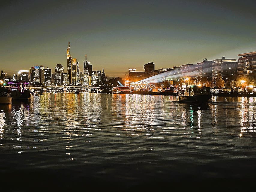 Frankfurt: Private Romantic Skyline Boat Tour - Where you start at Schaumainkai 56, and why the first minutes matter
