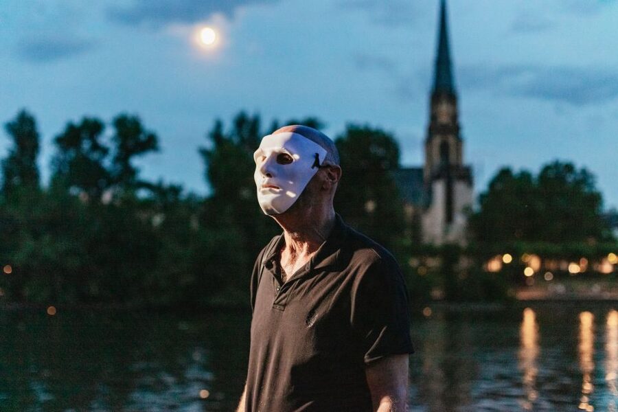 Frankfurt: "The Sandman" Nightmarish Walking Tour - Mainkai and Museumsufer: Where the River Adds Mood