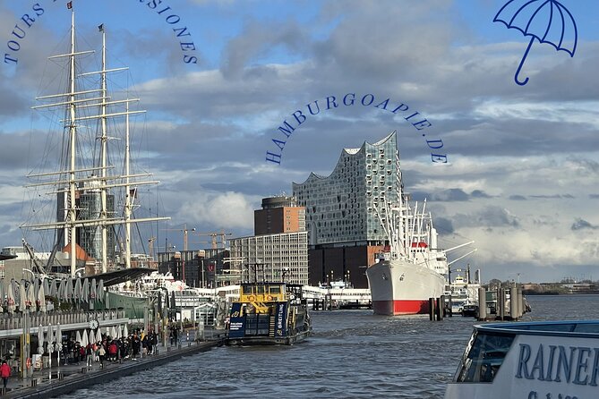 Free Tour: History of the Port, Red Light District and the Beatles - Alter Elbtunnel (opened 1911): a quick history pause with stairs and decisions
