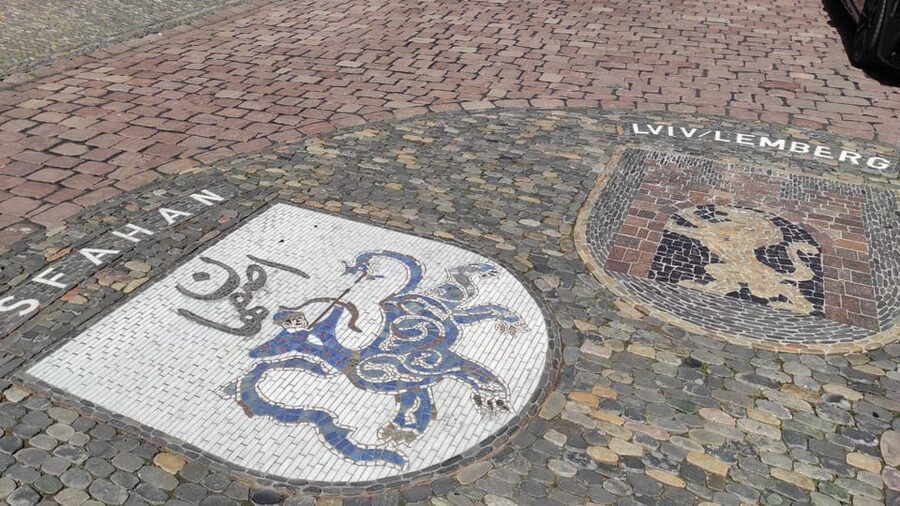 Freiburg: Self-Guided Audio Tour in English - Using the offline map and phone without data plans