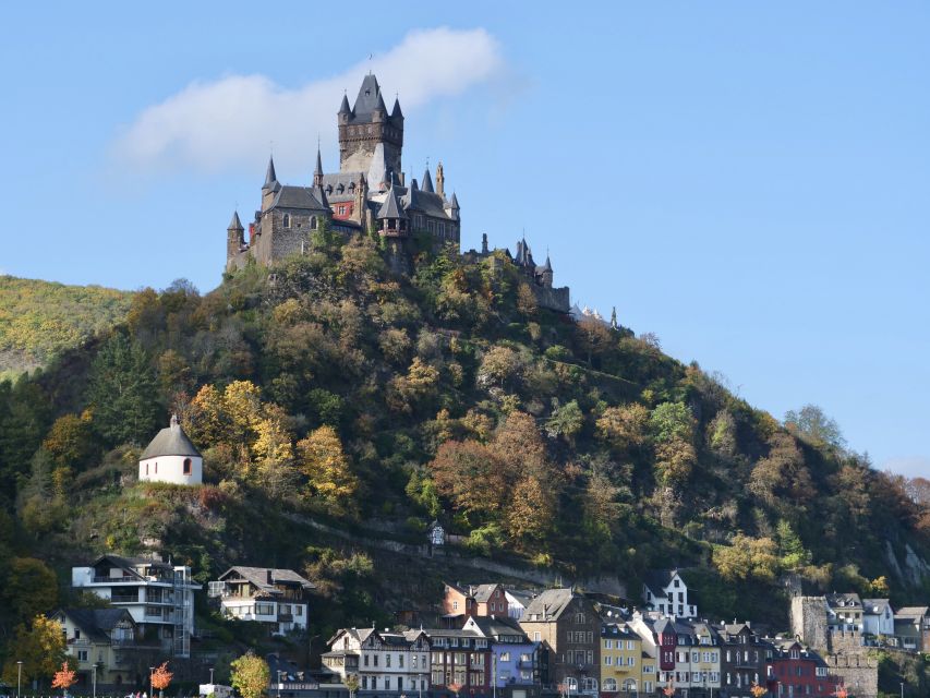 From Alken: Return Day Trip by Boat to Cochem - Who should book this day trip from Alken to Cochem?
