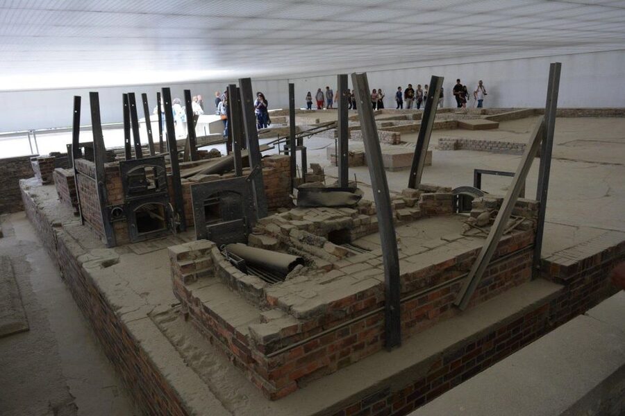 From Berlin: Guided Sachsenhausen Concentration Camp Tour - Sachsenhausen Memorial Tour: What You See and Why It Matters