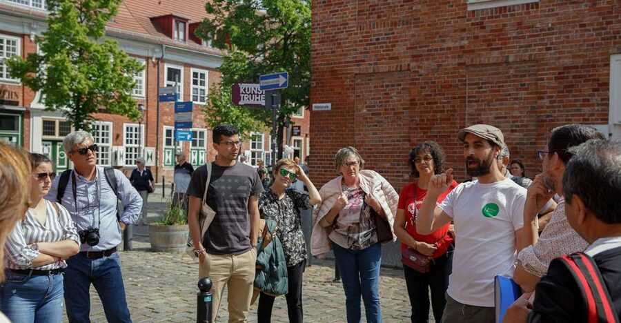 From Berlin: Potsdam Half-Day Tour in Spanish - Price and logistics: is $35 a fair deal?
