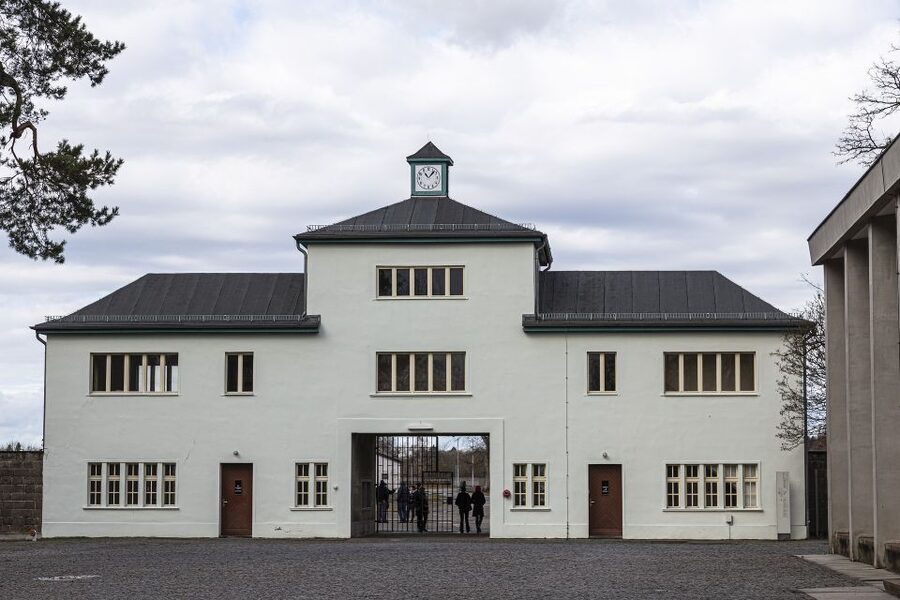 From Berlin: Sachsenhausen Concentration Camp Day Trip - From Berlin to Oranienburg: The 5-Hour Day Trip Rhythm