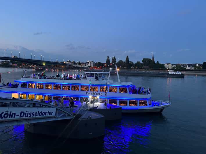 From Bonn: Christmassy Advent Cruise on the Rhine - A 90-minute Rhine detour from Bonn for pre-Christmas vibes