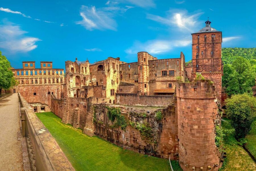 From Frankfurt: Heidelberg, Castle and Old City Guided Tour - Terrace Views and the Giant Wine Barrels in the Castle Cellars