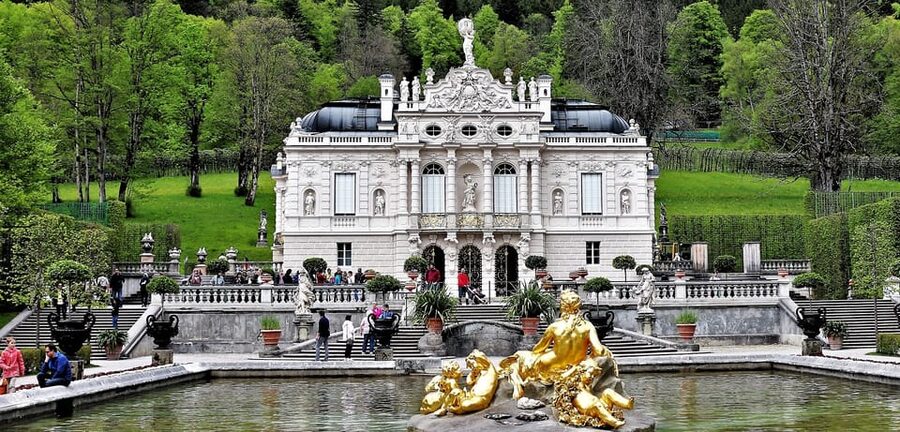 From Füssen: Neuschwanstein & Linderhof Castles Private Tour - Linderhof Palace: luxury, gardens, and the Moorish Kiosk