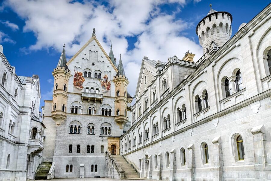 From Hohenschwangau: Tour to Neuschwanstein Castle - Walking Up to Neuschwanstein: Small Steps, Big Stakes