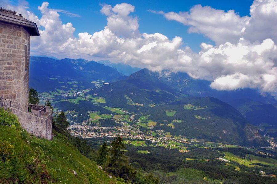 From Munich: Berchtesgaden Foothills and Obersalzberg - From Munich’s Karlsplatz to Obersalzberg on a comfortable ride