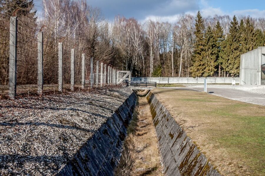 From Munich: Dachau Memorial Site Full-Day Tour - Appellplatz and the logic of daily control
