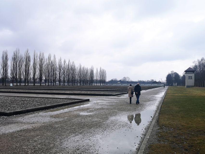 From Munich: Dachau Memorial Site Tour in Spanish - Why an official Spanish guide changes everything