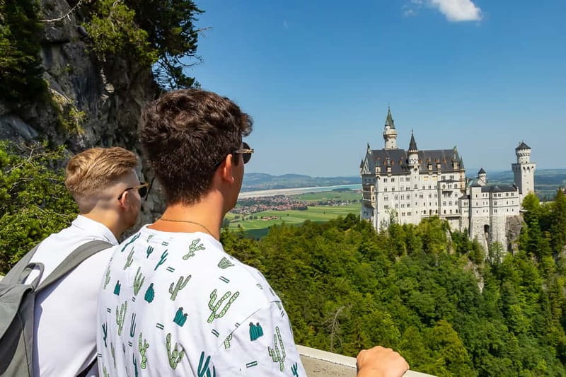From Munich: Neuschwanstein & Linderhof Castle Full-Day Trip - Hohenschwangau: lunch break and the Ludwig II backstory you will actually use