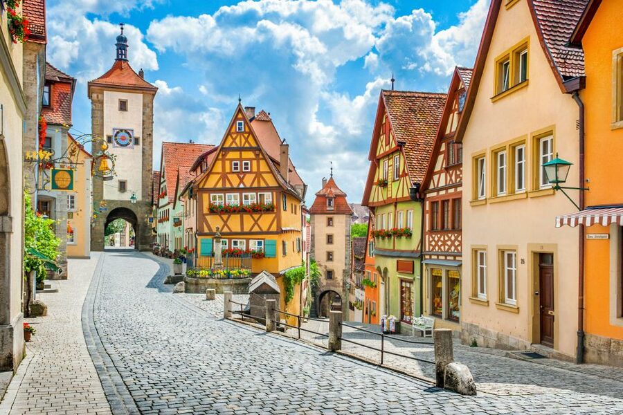 From Munich: Rothenburg and Nördlinger Ries Day Trip by Bus - A 10.5-hour Romantic Road taste from Munich