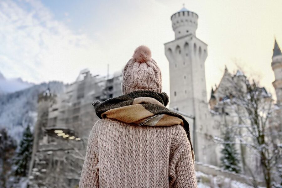 From Munich: Trip to Neuschwanstein & Linderhof in Spanish - What a typical day feels like on this route