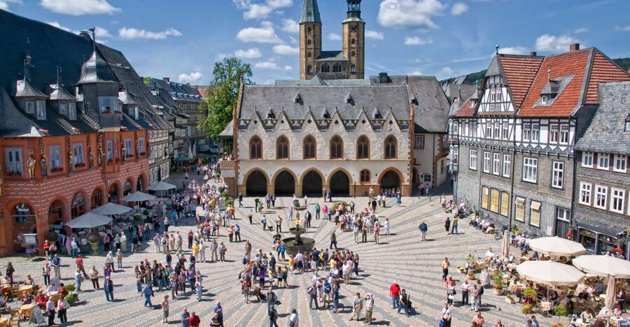 Goslar: Tausend Schritte durch die Altstadt - Goslar’s UNESCO old town, step-by-step on Tausend Schritte