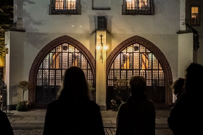 Gruseltour Berlin Haunted Ghost Walk 90-minute at Berlin Mitte city center - Price and value: is $24.38 worth it?
