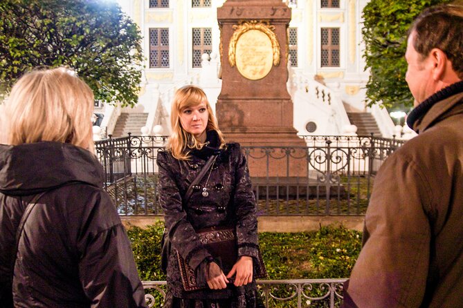 Gruseltour Leipzig 90-minute walking tour about the Dark Secrets of Leipzig - Finding haunted places without wandering alone