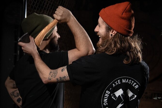 Guided Axe Throwing Experience in Frankfurt Altstadt - Who This Is Best For in Frankfurt