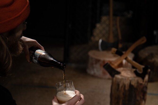 Guided Axe Throwing Experience in Frankfurt Altstadt - Drinks During the Session: Craft Beer Options, Alcohol Not Included
