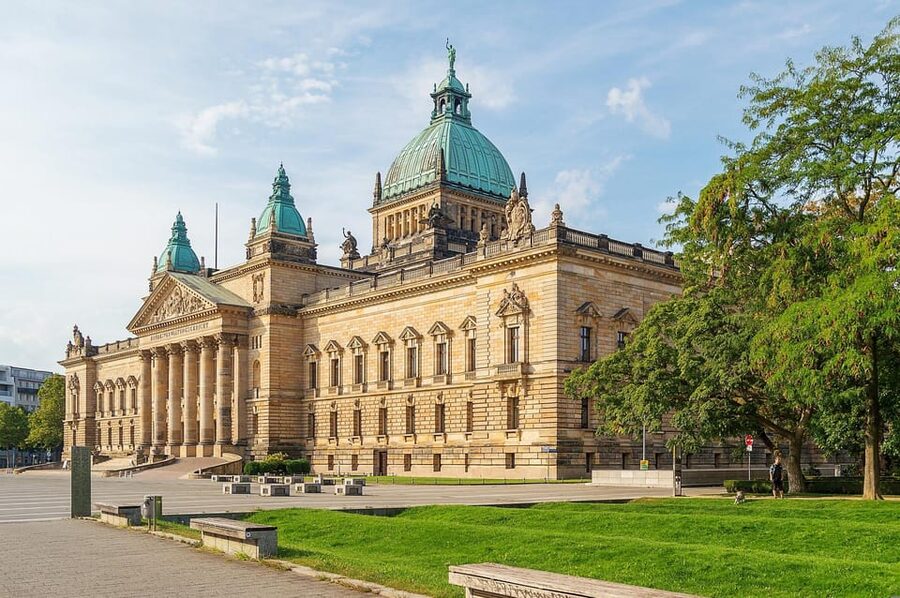 Guided tour of the Federal Administrative Court in Leipzig - Entering the Federal Administrative Court Building Like It Matters