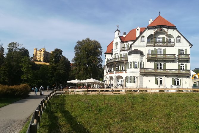 Half day- from Fussen to Neuschwansteincastle & Linderhof castle - Key highlights worth your attention