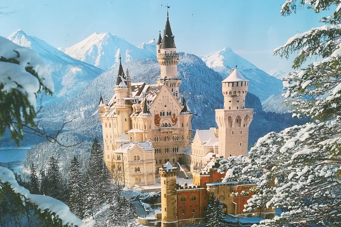 Half day- from Fussen to Neuschwansteincastle & Linderhof castle - How an 8-hour castles loop starts in Füssen