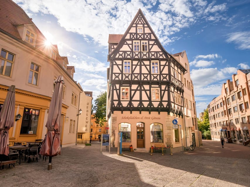 Halle (Saale) : Die Altstadt-Tour - What 1,200 Years of Halle Means You Can Spot Fast