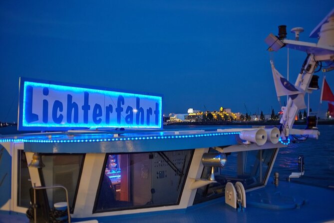 Hamburg: 1-hour evening light cruise - The musical-theater stop idea and why it shows up at night