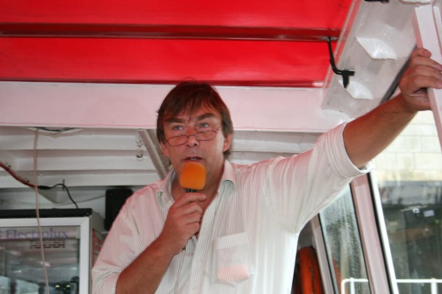 Hamburg: 1-Hour Harbor Cruise - Who should book this Hamburg harbor cruise