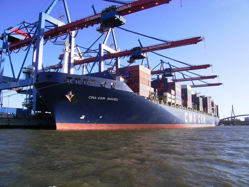Hamburg: 1-Hour Harbor Cruise - The best part: how the live German narration shapes your experience
