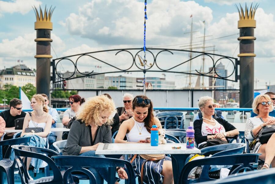 Hamburg: 1-Hour Harbor Sightseeing Cruise with HafenCity - Speicherstadt and the tide factor: planning around narrow waterways