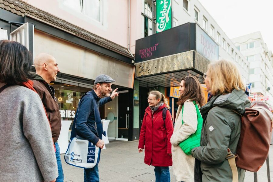 Hamburg: 2.5-Hour Beatles Music Tour - Start At U Feldstraße, Then Settle In For 150 Minutes