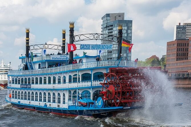 Hamburg 2-hour harbor tour on the beautiful Elbe - Speicherstadt, UNESCO since 2015, seen from the cruise route
