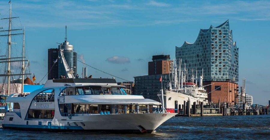 Hamburg: 2-Hour Sightseeing Cruise to Blankenese - Hamburg by Water: Why This 2-Hour Cruise Works
